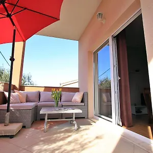 Apartament Priska, Kaštela
